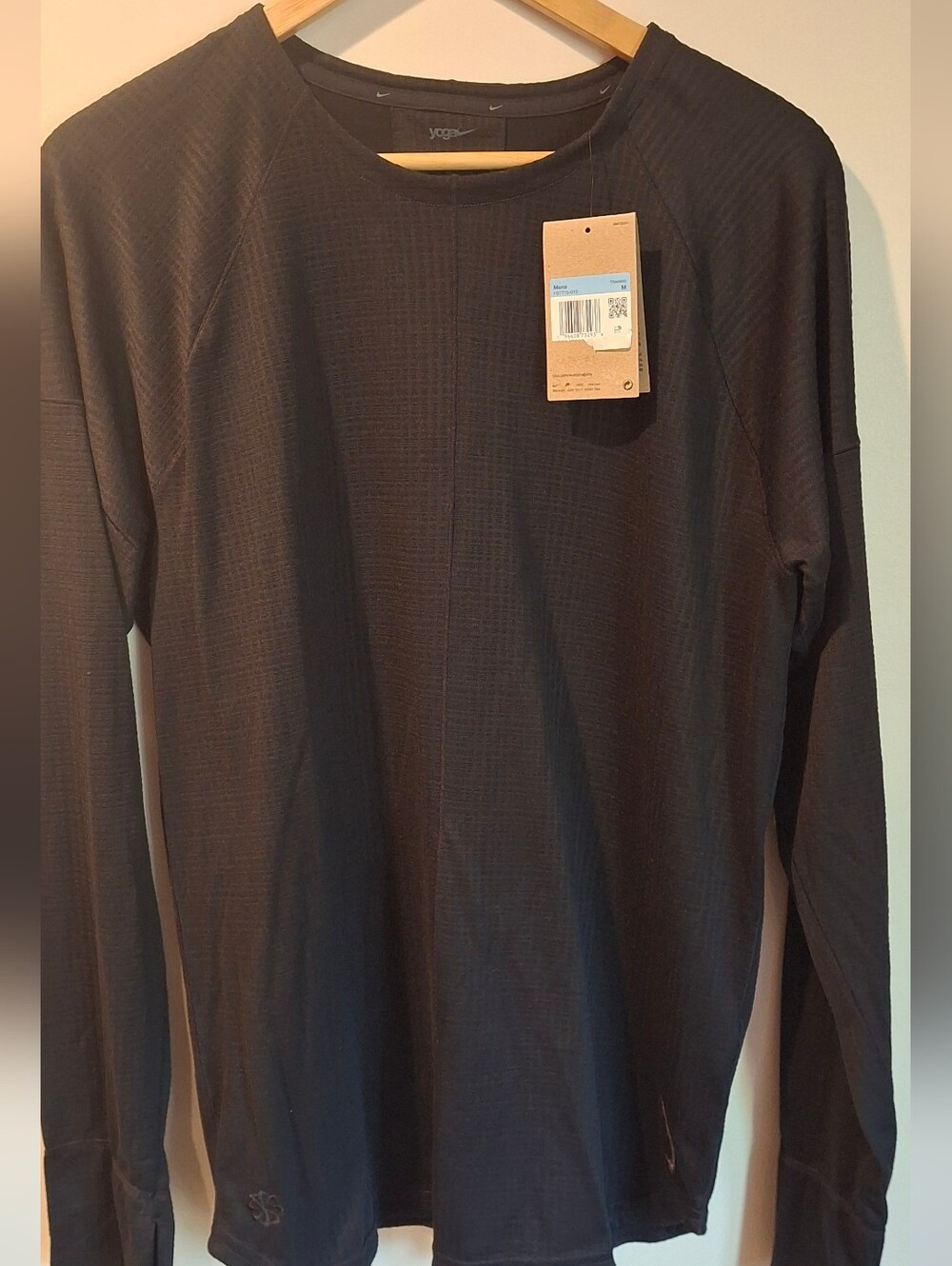Nike Mens Medium Men's Long-Sleeve Black Thermal Shirt Yoga Training